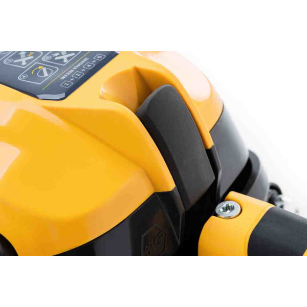 Купити Пила ланцюгова бензинова STIGA CS750 Україна Київ. Офіційний фірмовий магазин Стіга. Садовий інструмент та техніка 